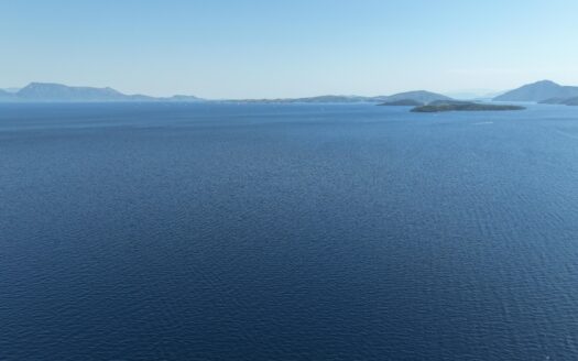 605 – Seafront Plot with Direct Sea Access in Nikiana